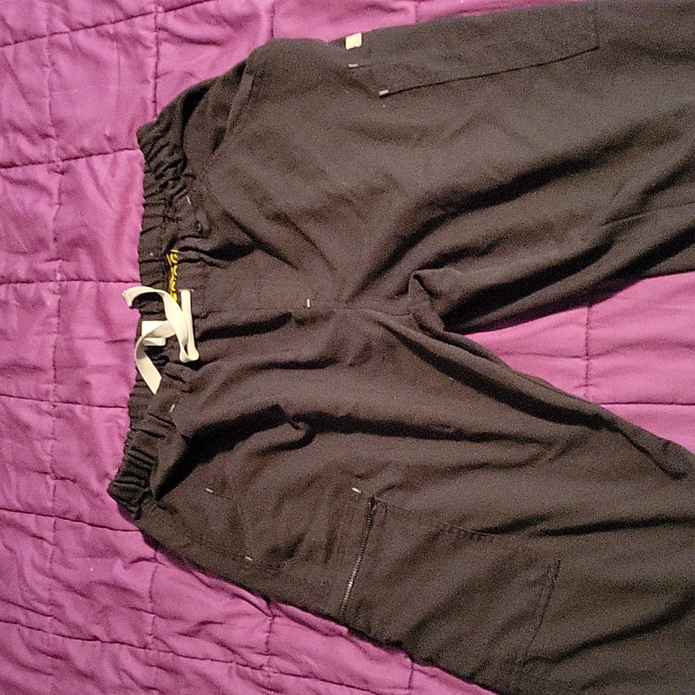 Figs scrubs